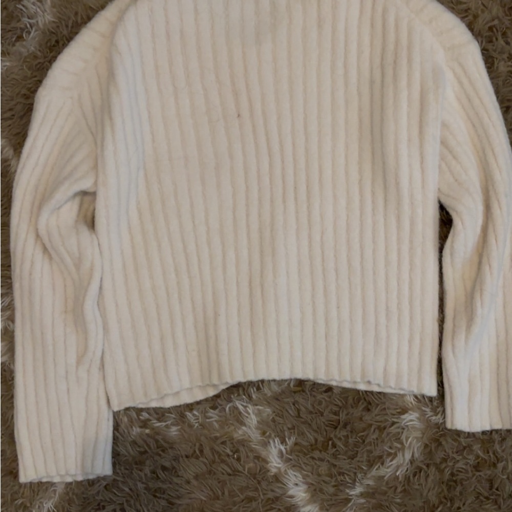 Aritzia Fuzzy Sweater - Picture 6 of 7